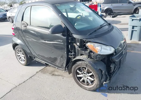 2013 Smart Fortwo Pure из США, поврежденный, VIN WMEEJ3BA4DK595876